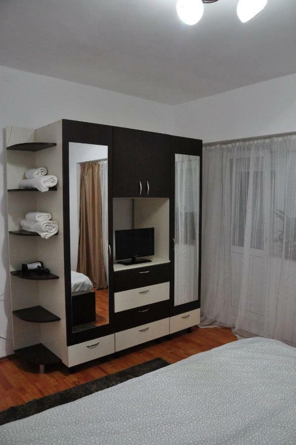Mario Apartments Resita Exterior photo